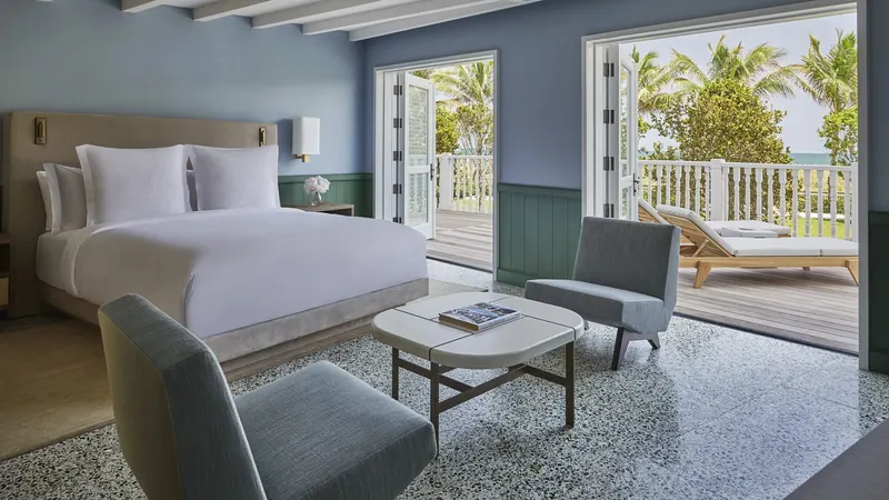 Four Seasons Surf Club — guest accommodation
