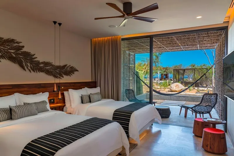 Plunge Pool Partial Ocean View Queen/Queen Room